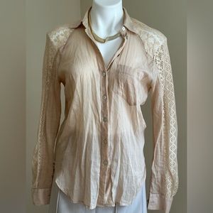 Anthropology Holding Horses CottonTan Blouse Sleeves shoulder & Back Lace SZ XS